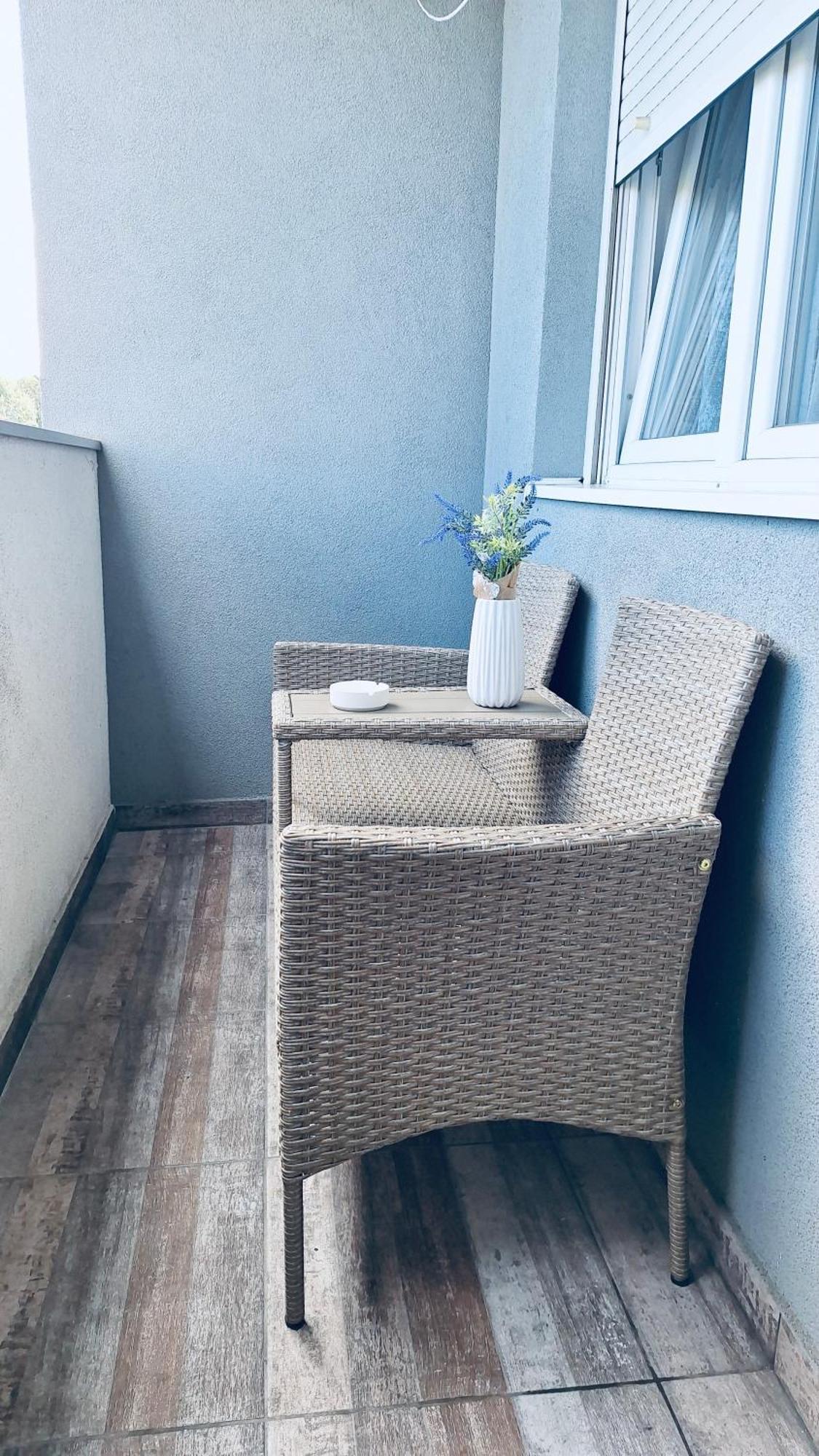 Dream Rental Pirot Apartman Exterior photo
